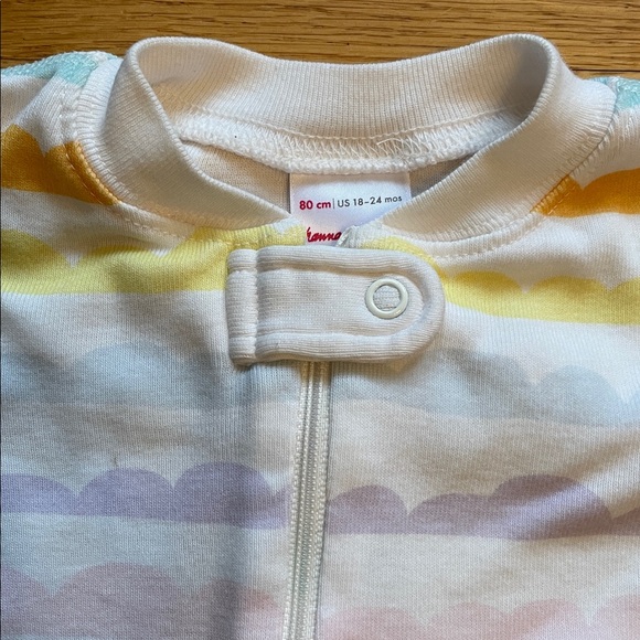 Hanna Andersson Pastel Scallop Cloud Pajamas - Picture 7 of 11